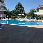 студио сънрайз а28, Apartment Lozenets