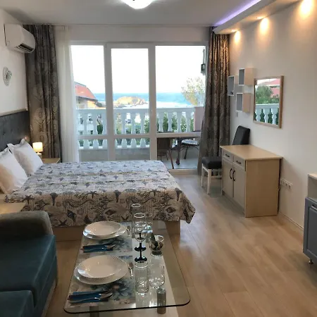 студио сънрайз а28, Apartment
