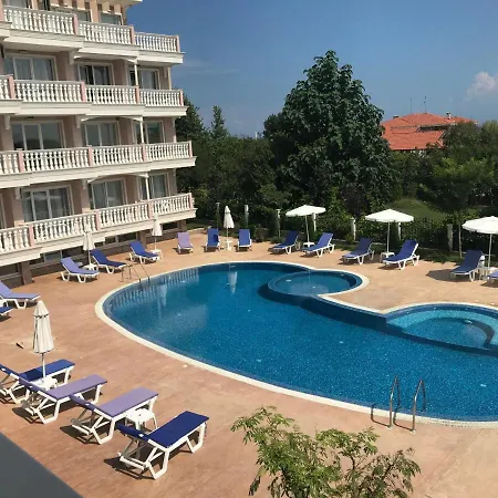 студио сънрайз а28, Apartment Lozenets