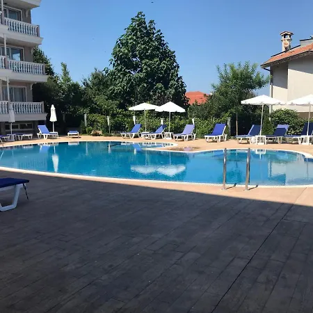 студио сънрайз а28, Apartamento Lozenets