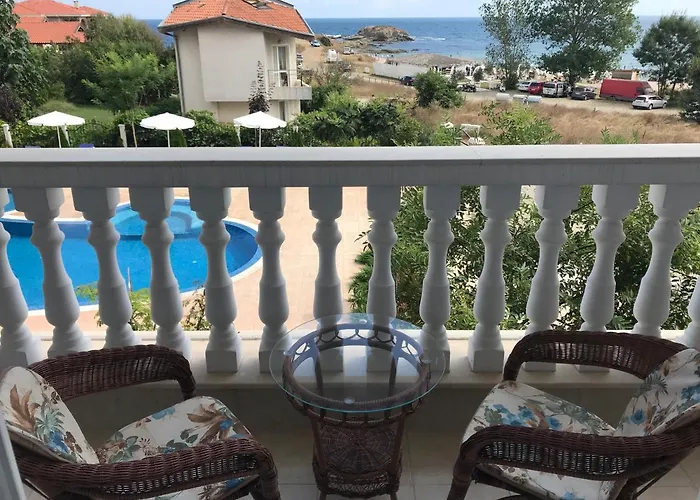 Apartment студио сънрайз а28,