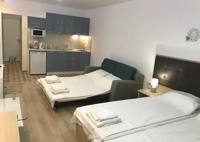 Apartment студио сънрайз а28, Lozenets
