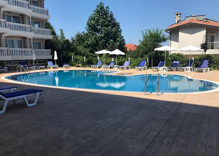 студио сънрайз а28, Apartment Lozenets