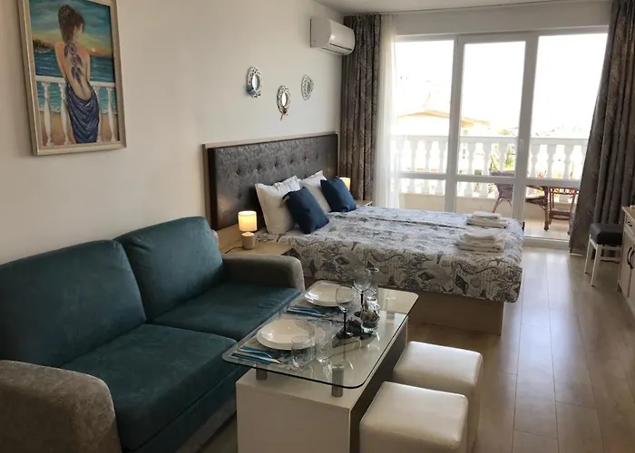 студио сънрайз а28, Apartment Lozenets